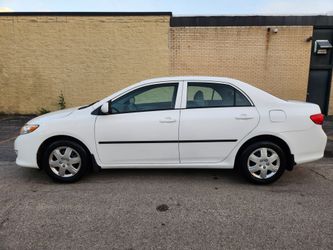 2010 Toyota Corolla LE