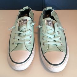 Women’s Converse size 9 1/2, New