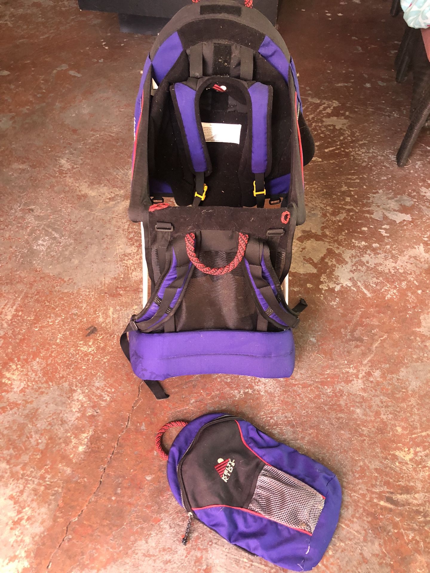 osprey backpack as carry on Daylite 44L Carry-On Travel Pack - Lightweight, Durable with Streamlined Design Color:Kasumi Syndrome related_to_110276 Features Compact 26L size SLOT TECH DROP TOMORROW