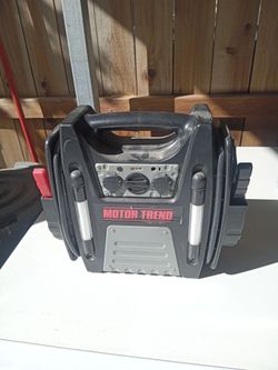 Motor Trend Portable Jump Starter