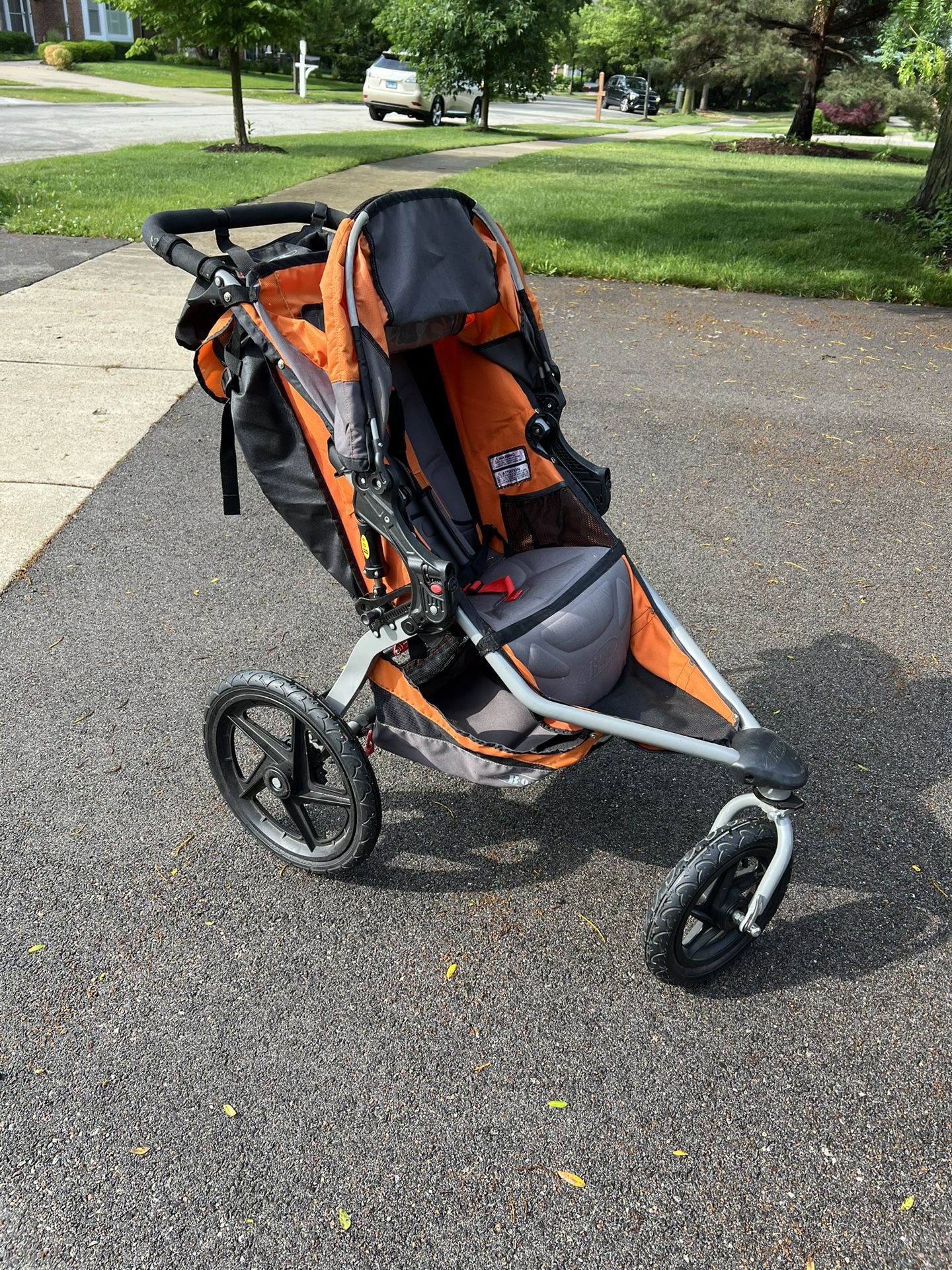 Jogging stroller