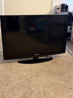 32” TV