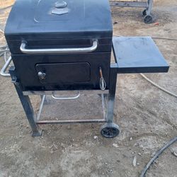 Se Vende Asador Carvon