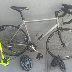 Specialized  Allez Road Bike 🚴‍♀️ Size 58 CM Shimano Tiagra componentsagra