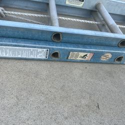 28 Ft Ladder Used