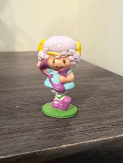 Angel cake figure