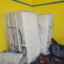 Twin MATTRESSES  & Foundation 