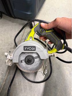 Ryobi TC401 4 in. corded handheld wet tile saw