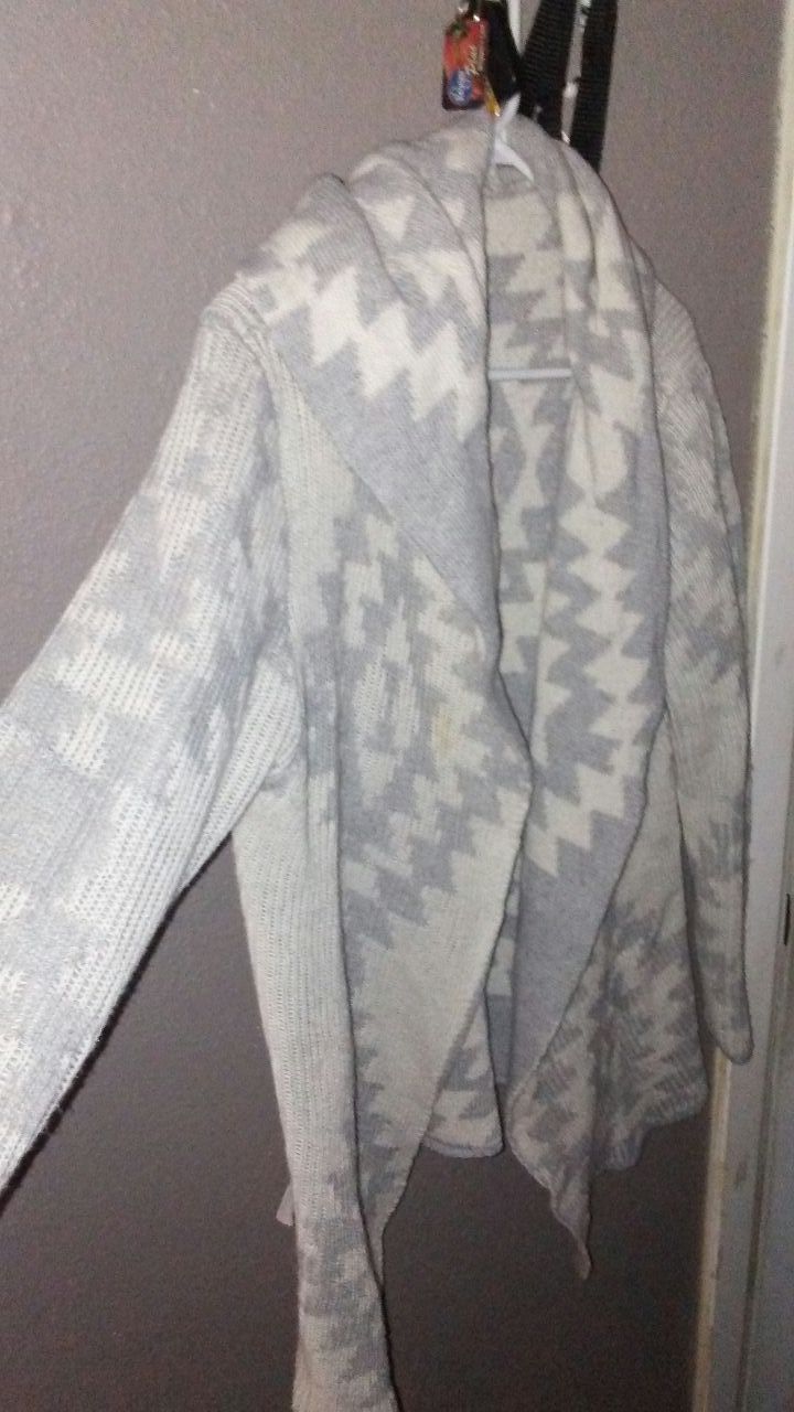 Cagian white and Grey sweater