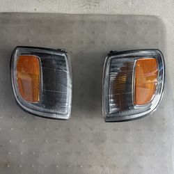 3rd Gen 4Runner Corner Lights New