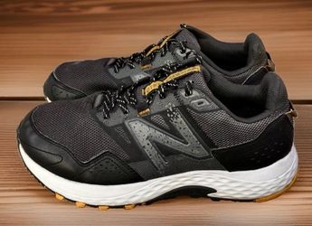 NEW BALANCE TRAIL RUNNING SHOES