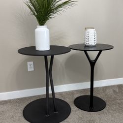 2 table For Sale