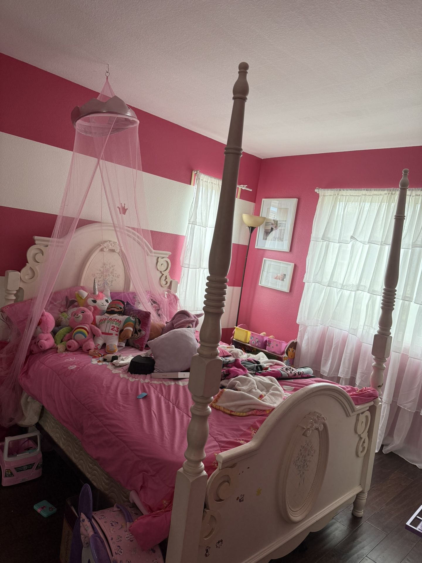 Girls Bed & Mattresses