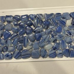 Flores Pebble Look Glass Tile