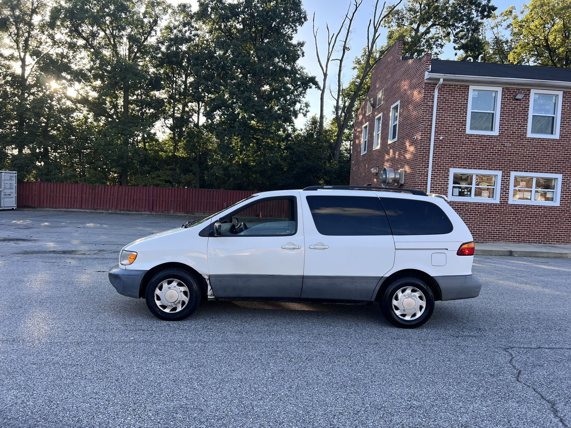 1999 Toyota Sienna