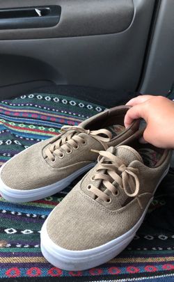 8 1/2 womens vans worn once
