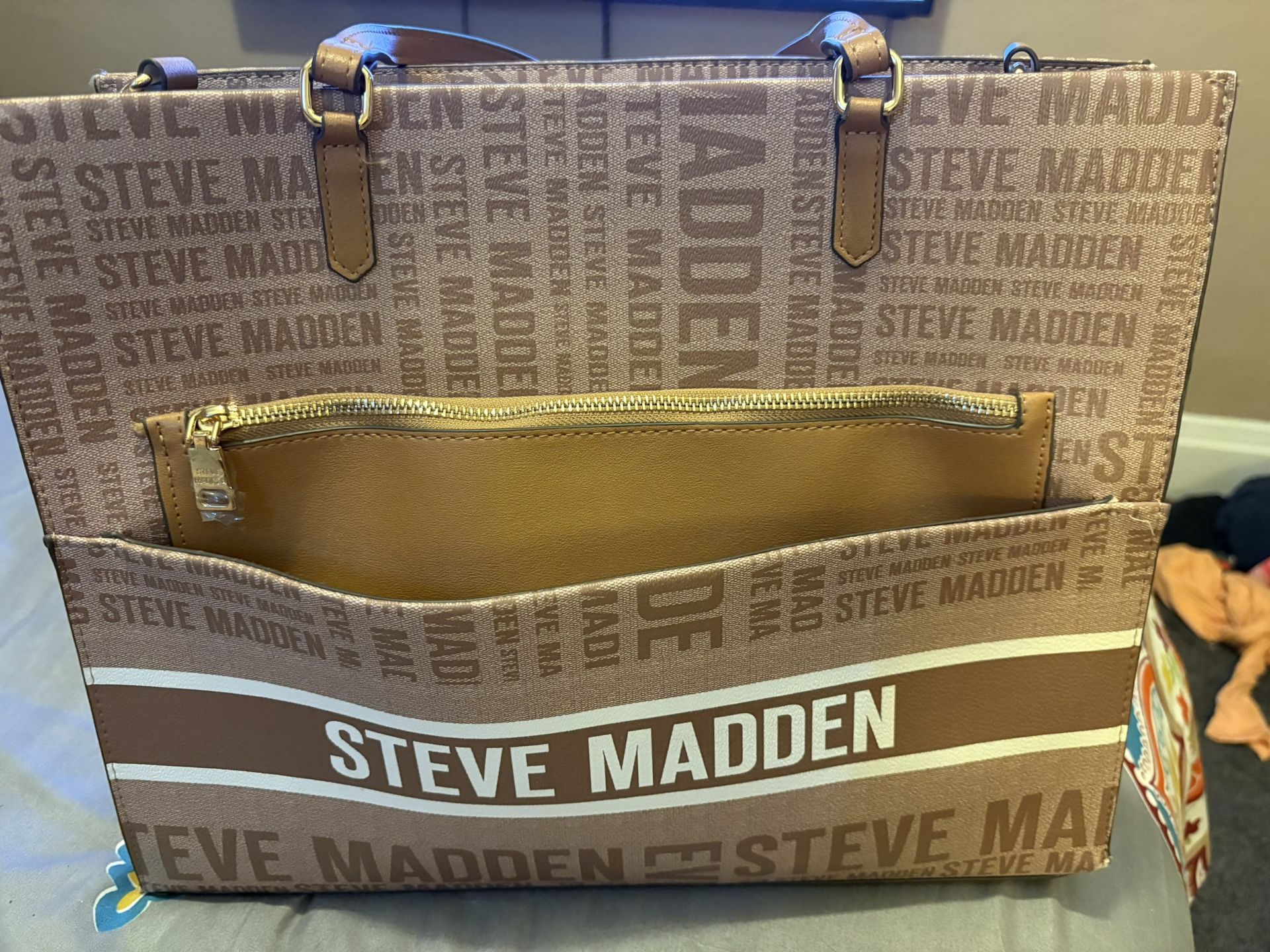 Steve Madden And Guess Purses