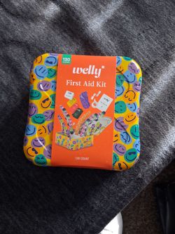 Welly First Aid Kit 130 Count