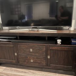 Living Spaces TV Stand
