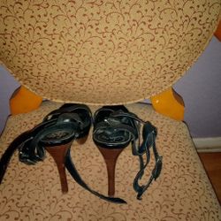Women BCBG size 9 Heels