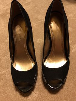 BCBG woman’s black heels Size 7