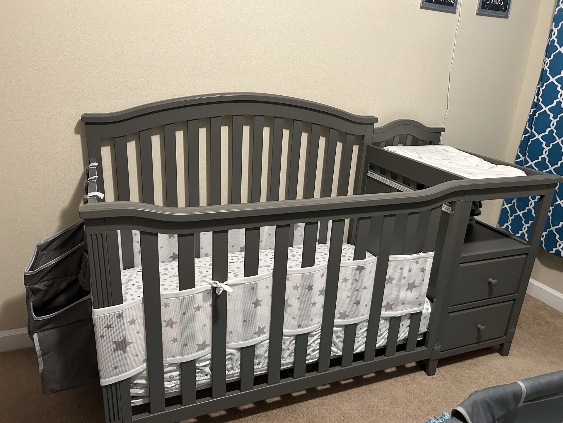 Crib And Changer Combo Plus More! for Sale in Winter Springs, FL OfferUp