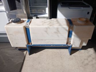 Plastic Water Tank Set with Metal Frame