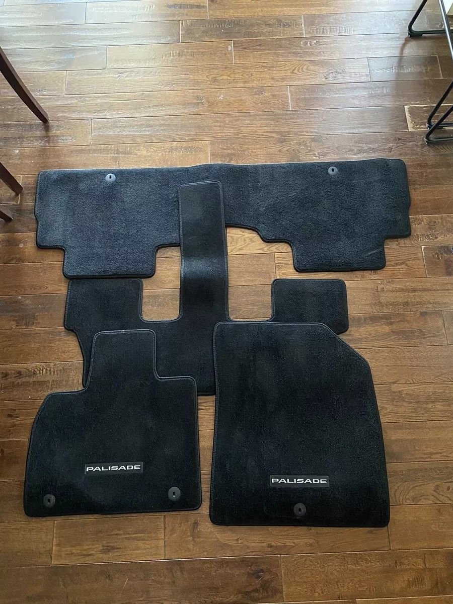 2022-2025 Hyundai Palisade Floor Mats