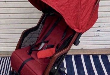 Diono Traverze Compact Stroller in red Linear
