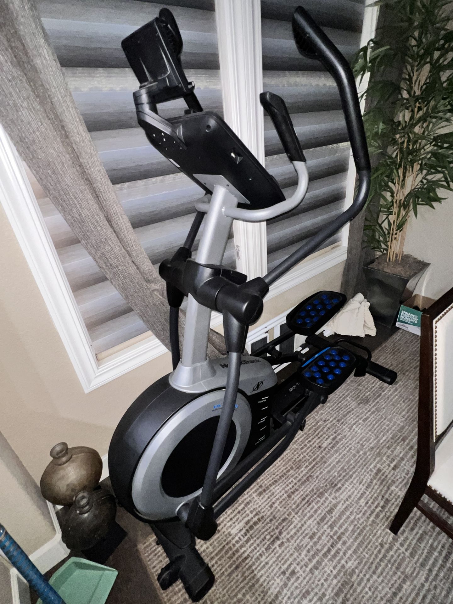 Nordic track elite 10.9 Elliptical