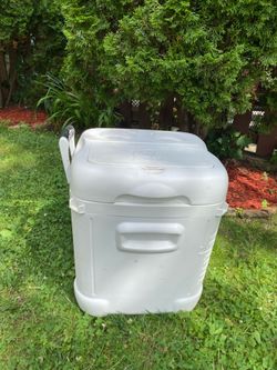 Igloo cooler