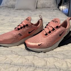 Nike Air Max 270 Pink – Like New – Size 6Y or Women’s 7.5