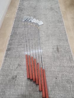 Lady MacGregor golf clubs