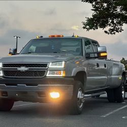 2005 Chevy Silverado 3500 Dually