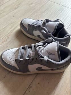 Nike Jordan white gray