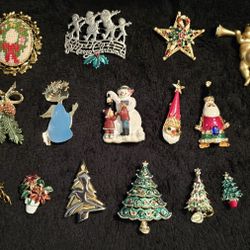 Vtg. Christmas Broochs/Pin Some Signed Lot Of 17 Trees,  SNOWMAN Angels Rare Find 
