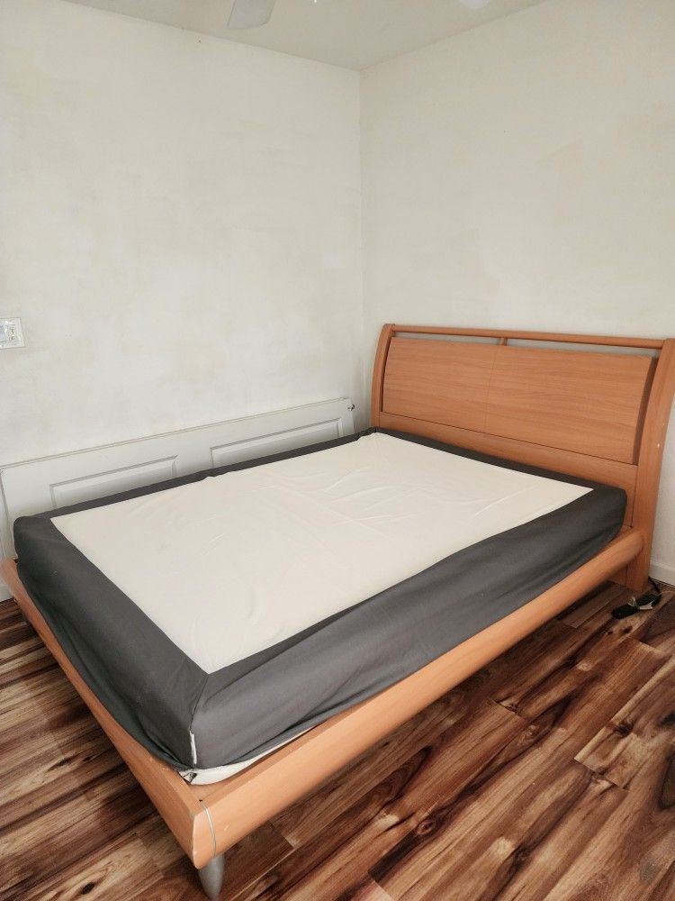 Bed Frame With Mattress