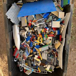 Box Of 50+ Sets Legos 