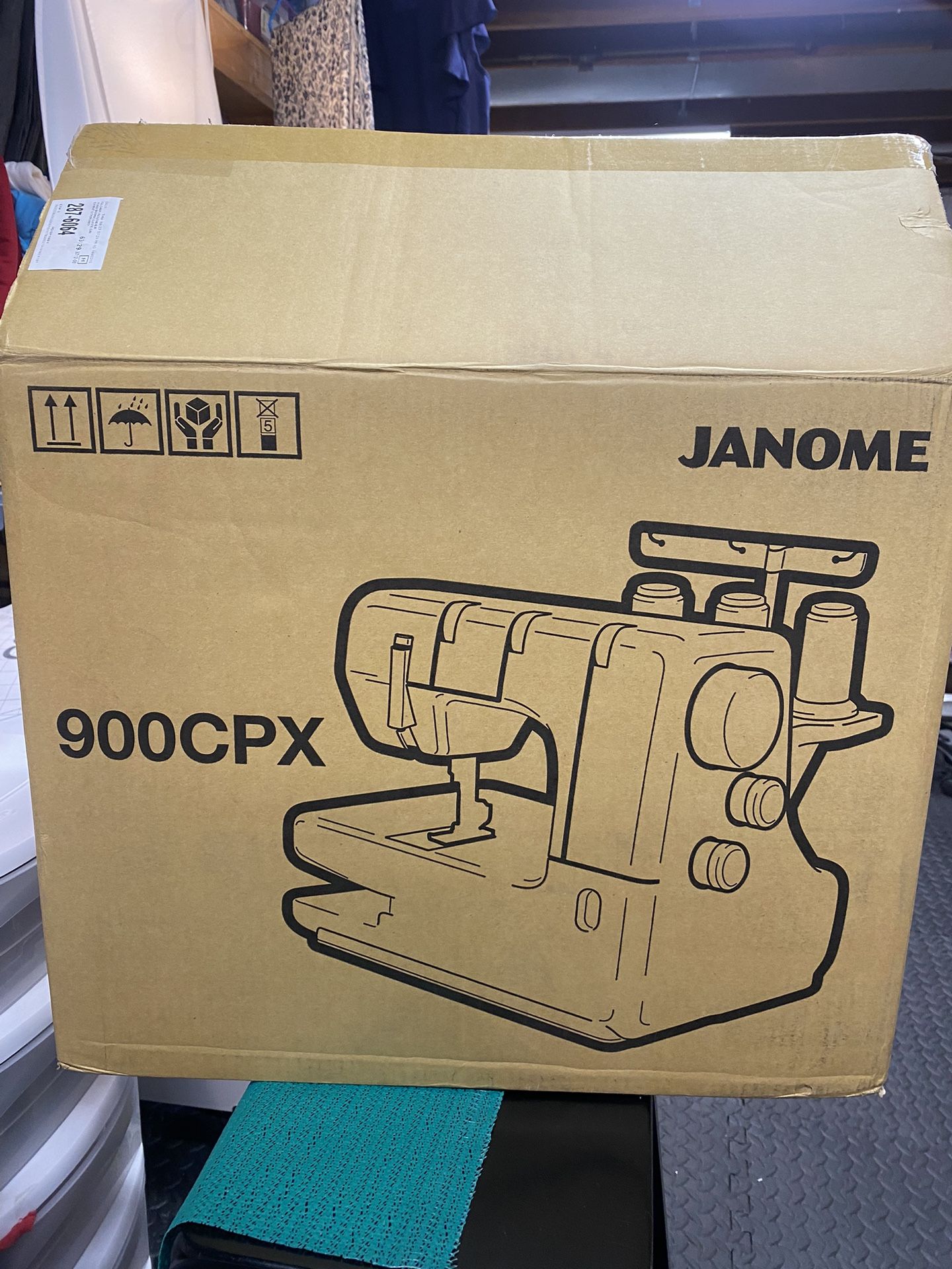 Janome 900CPX Cover Stitch Machine