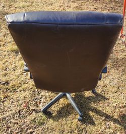 Brown Office Chair with Wheels