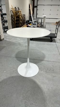 White cocktail table