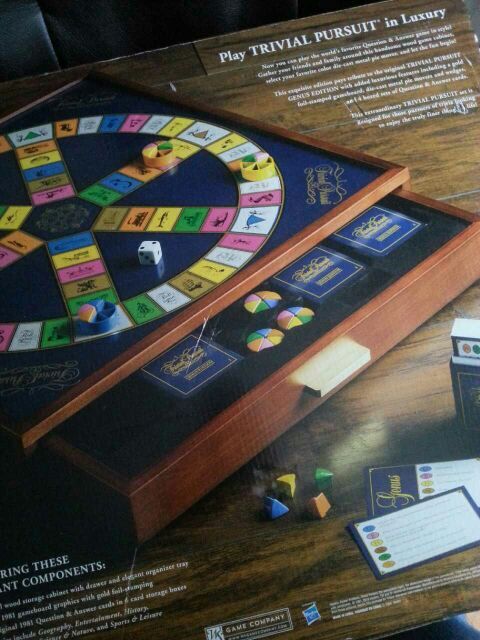 Super rare Trivial pursuit luxury edition board game