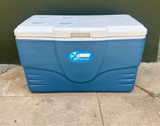 Coleman xtreme 72 quart Big cooler