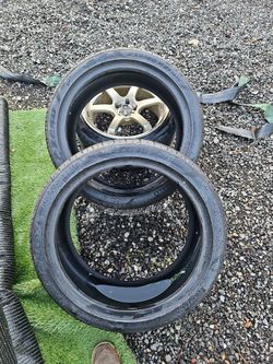 Pirelli P Zero Tires 255/40 R21