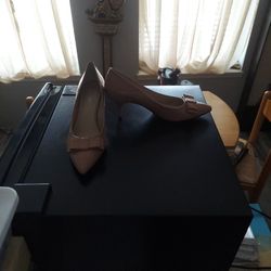 NINE WEST