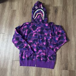 Size Men’s L Bape Hoodie 
