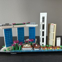 Lego Singaporean Skyline Set - Limited Collector Edition 