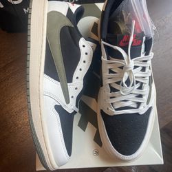 Travis Scott x Jordan 1 Low “olive” 