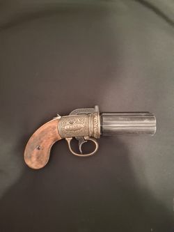 . ﻿ ﻿  Non-Firing Replica Pepperbox Pistol Prop - London 1840 Heavy Metal Decor`