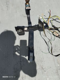Trailer hitch  sedan